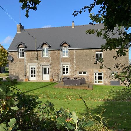 Welcoming And Peaceful Bed And Breakfast Fougerolles-du-Plessis Exterior photo