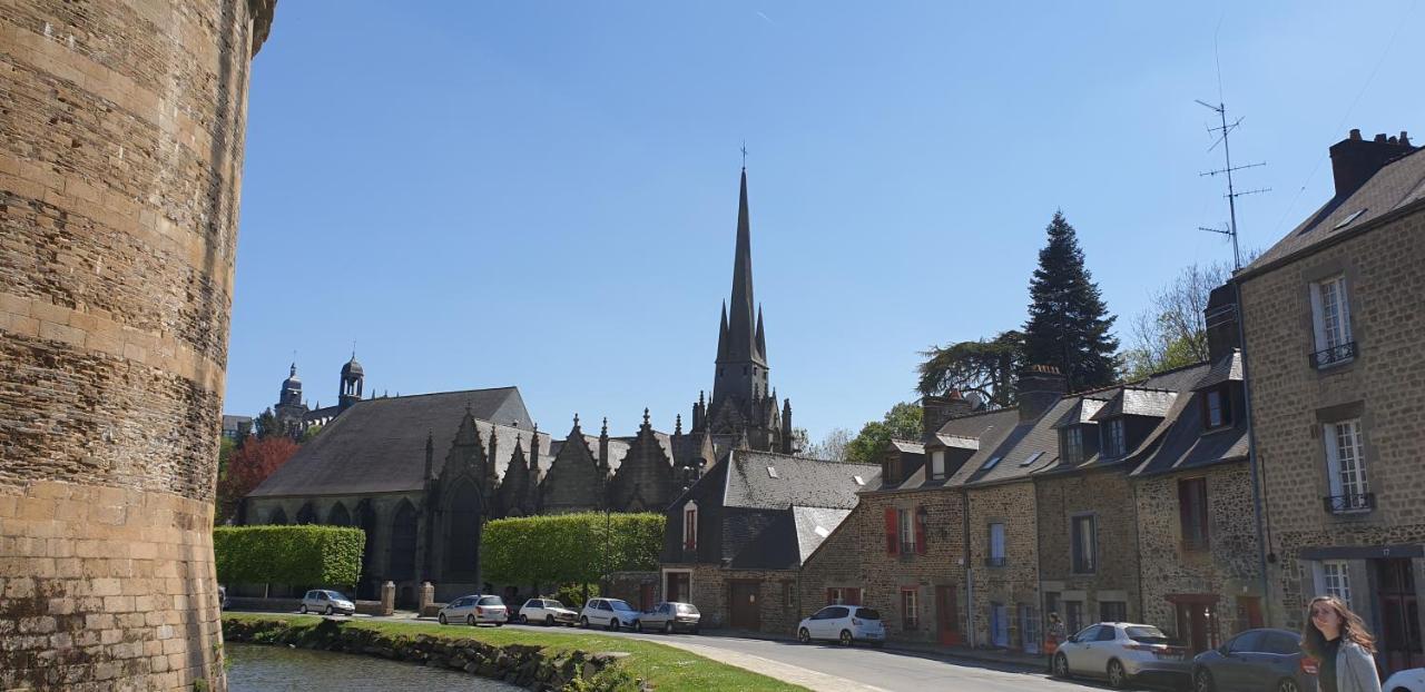 Welcoming And Peaceful Bed And Breakfast Fougerolles-du-Plessis Exterior photo